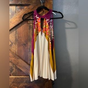 2 for $20 Bundle & Save Floral & Flowy Tank